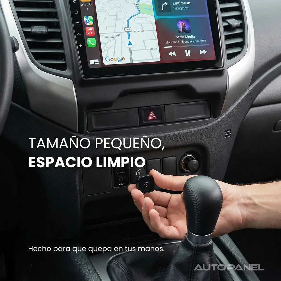 AutoPanel Link adaptador CarPlay inalámbrico de tamaño pequeño y compacto - cabe en tu mano y mantiene el espacio limpio en tu auto